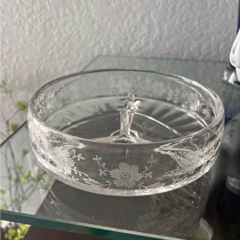 Vintage three parts divided clear glass candy or relish dish